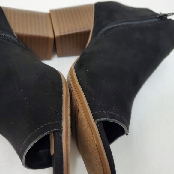 Fergalicious | Volume Open Side Heeled Booties - Picture 5 of 10